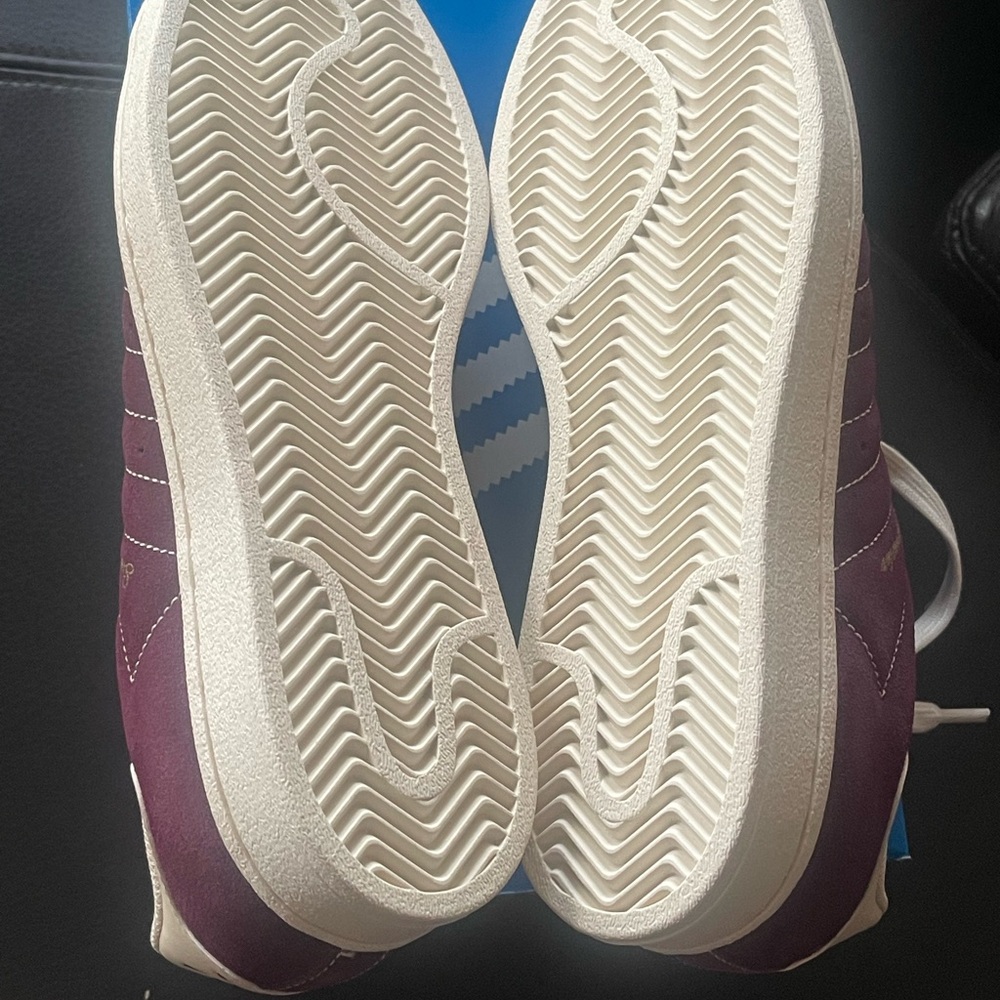 Brand New Women’s Adidas Superstars Maroon and Off-White Sneakers 7.5 - Picture 4 of 10